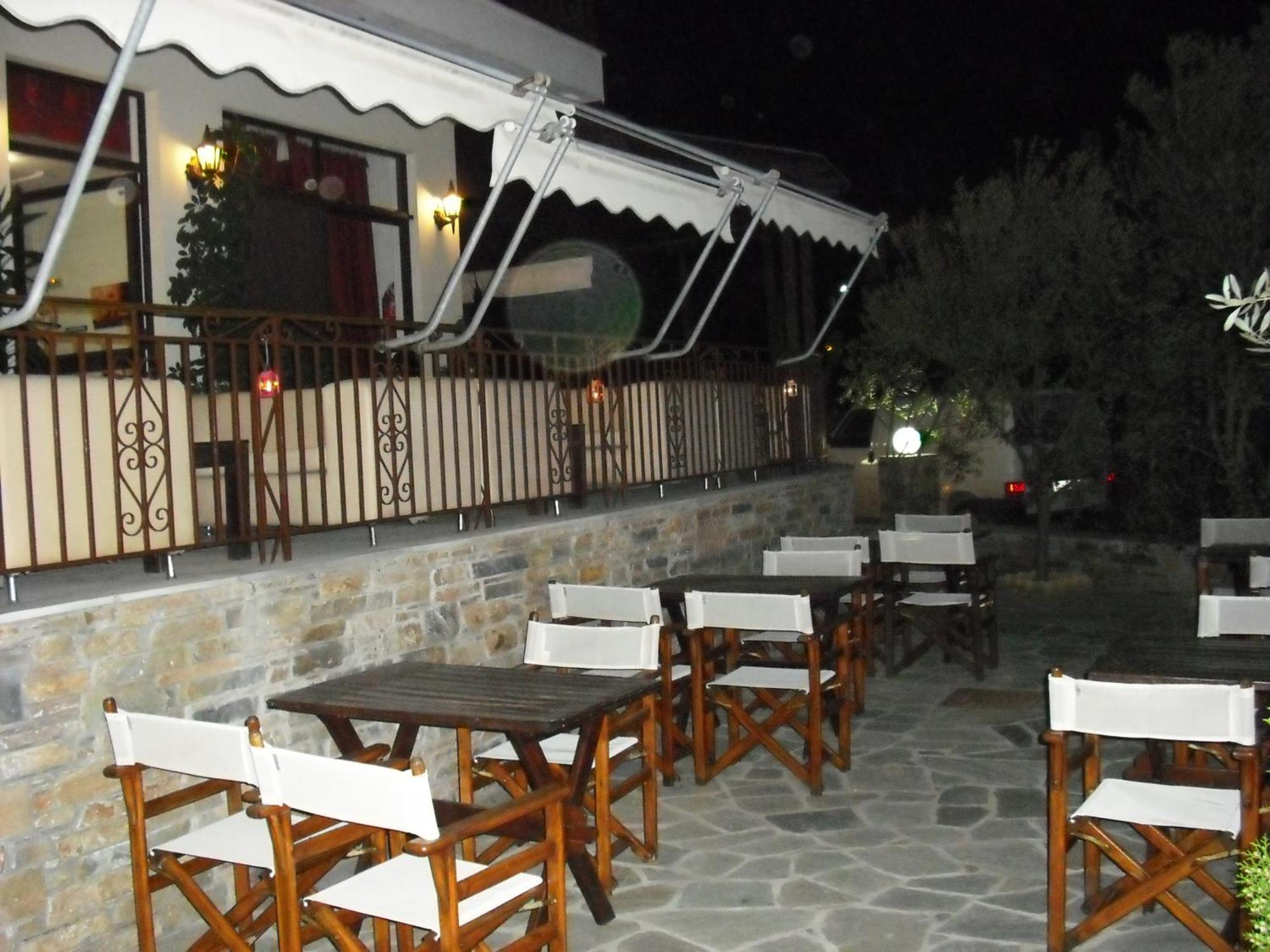 Hotel Ballas أغريا المظهر الخارجي الصورة